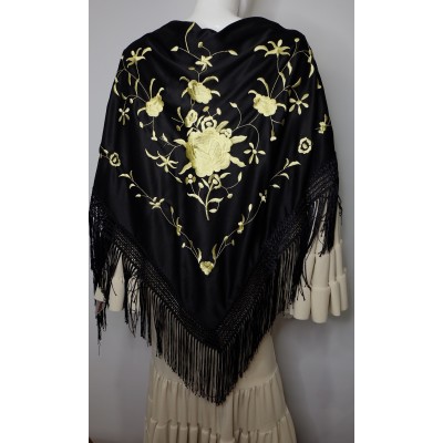 Mantón negro bordado en dorado
