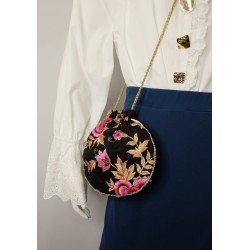 Bombonera negra bordado mantón