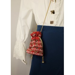 Bombonera roja detalles tonos varios